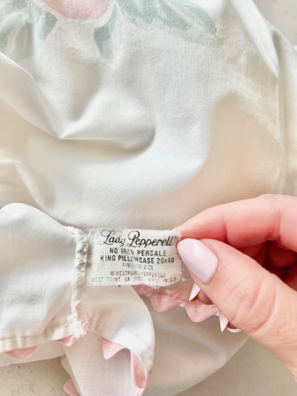 Vintage Lady Pepperell Pillowcases Set of 2 White Percale Scalloped Trim - Picture 10 of 10